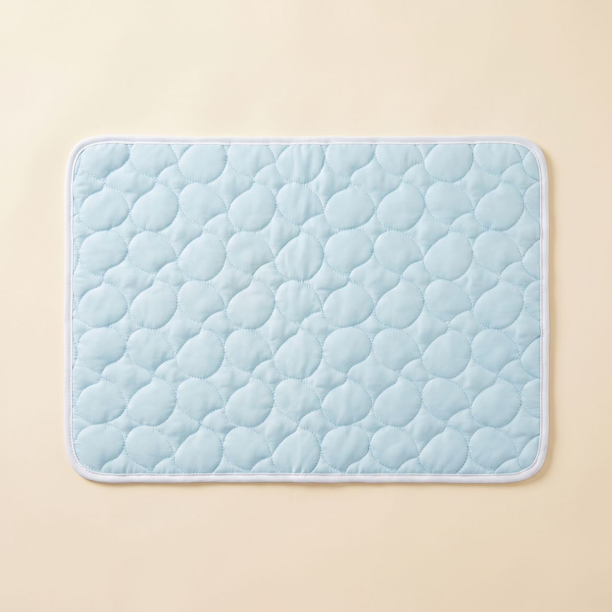 ChillHund Cooling Mat laid flat, quilted pebble-pattern ice-silk surface